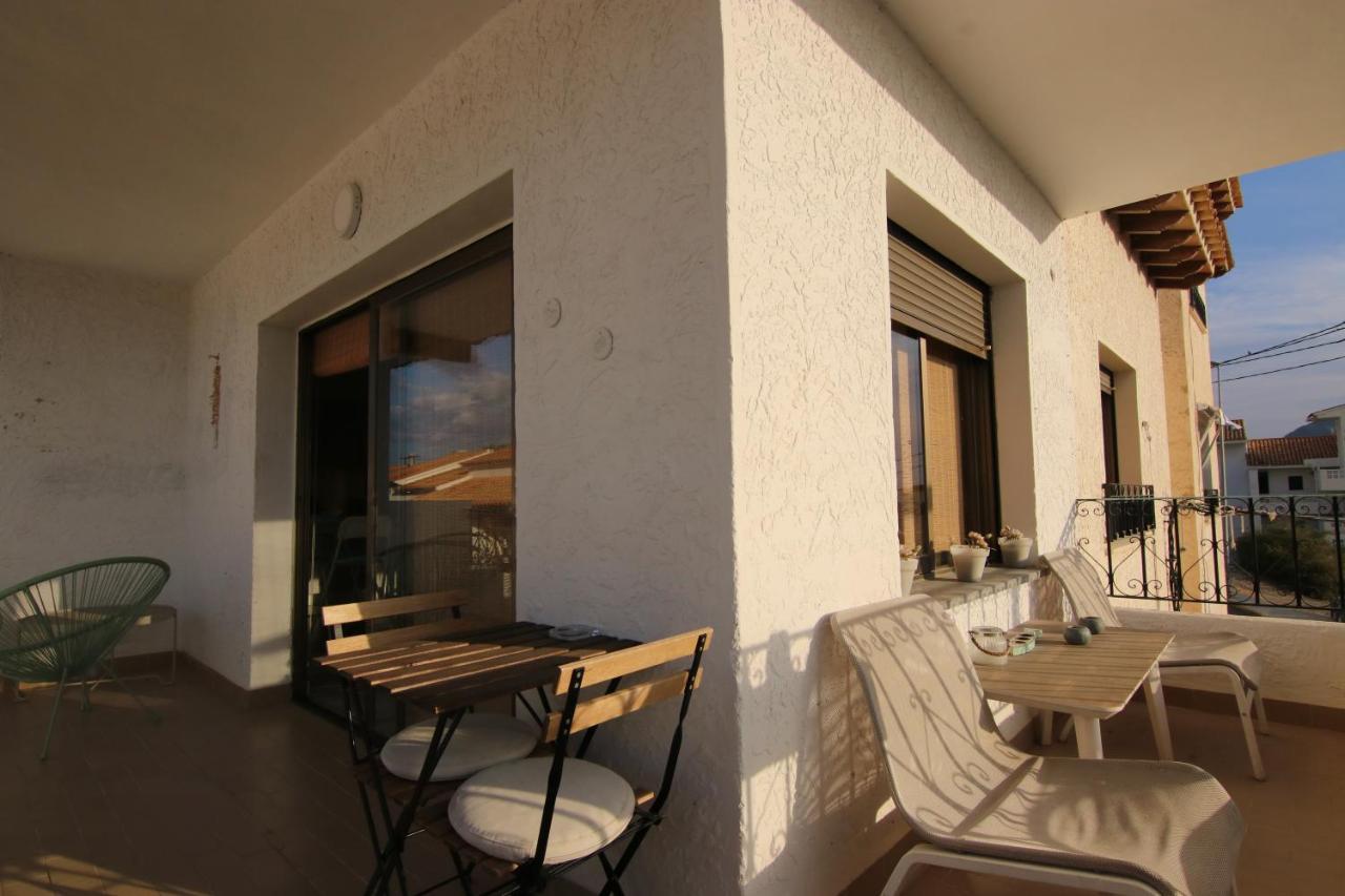 Art Apartment Алтеа Екстериор снимка